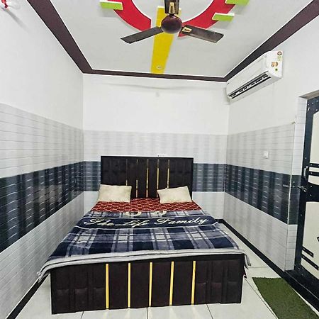 מיראט Spot On Hotel Masuri מראה חיצוני תמונה