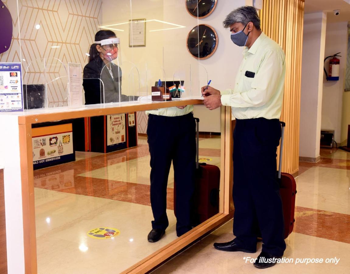 מיראט Spot On Hotel Masuri מראה חיצוני תמונה
