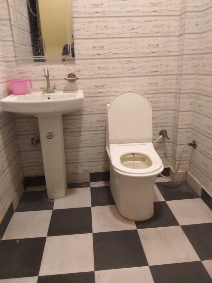 מיראט Spot On Hotel Masuri מראה חיצוני תמונה