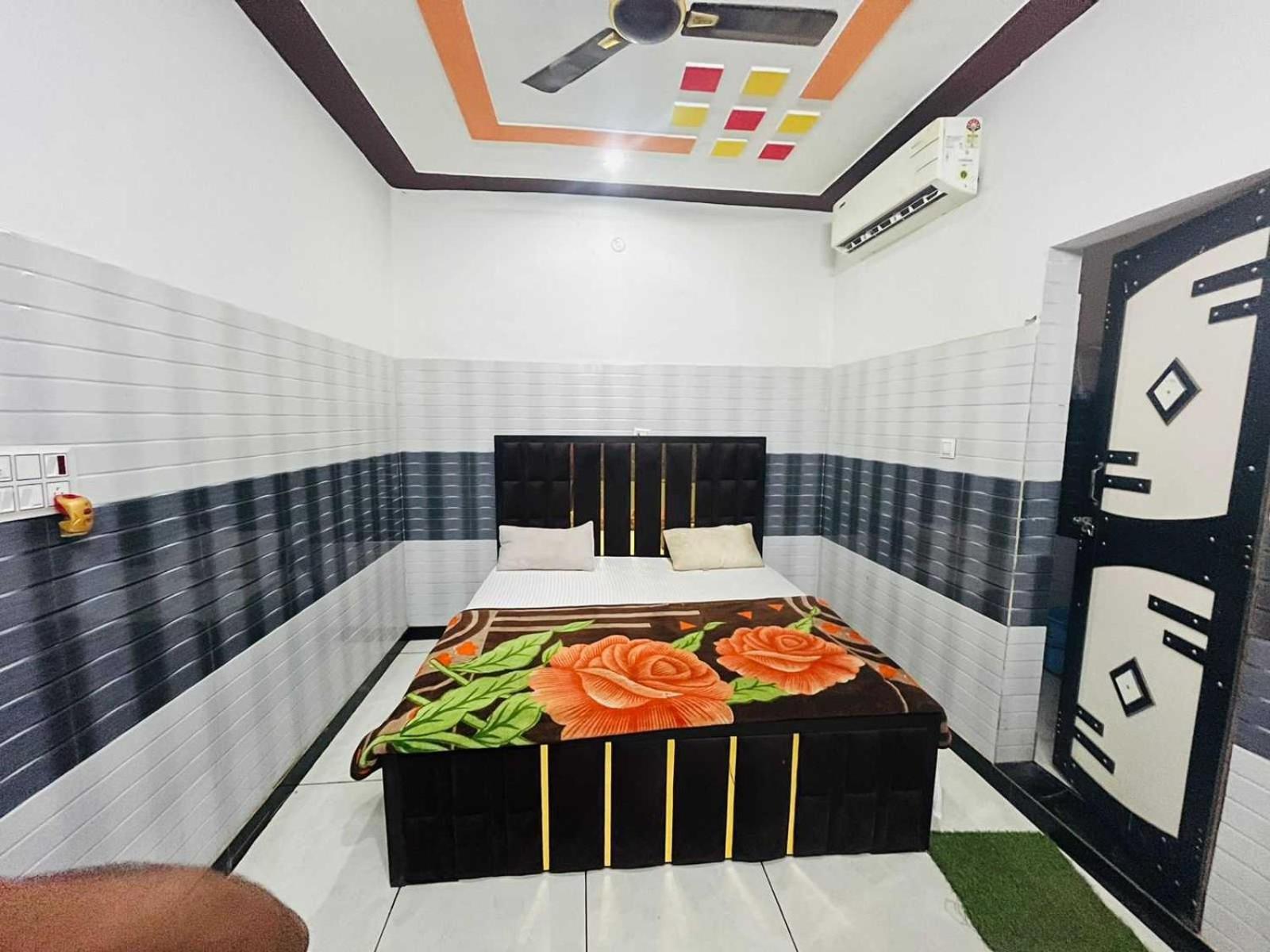 מיראט Spot On Hotel Masuri מראה חיצוני תמונה