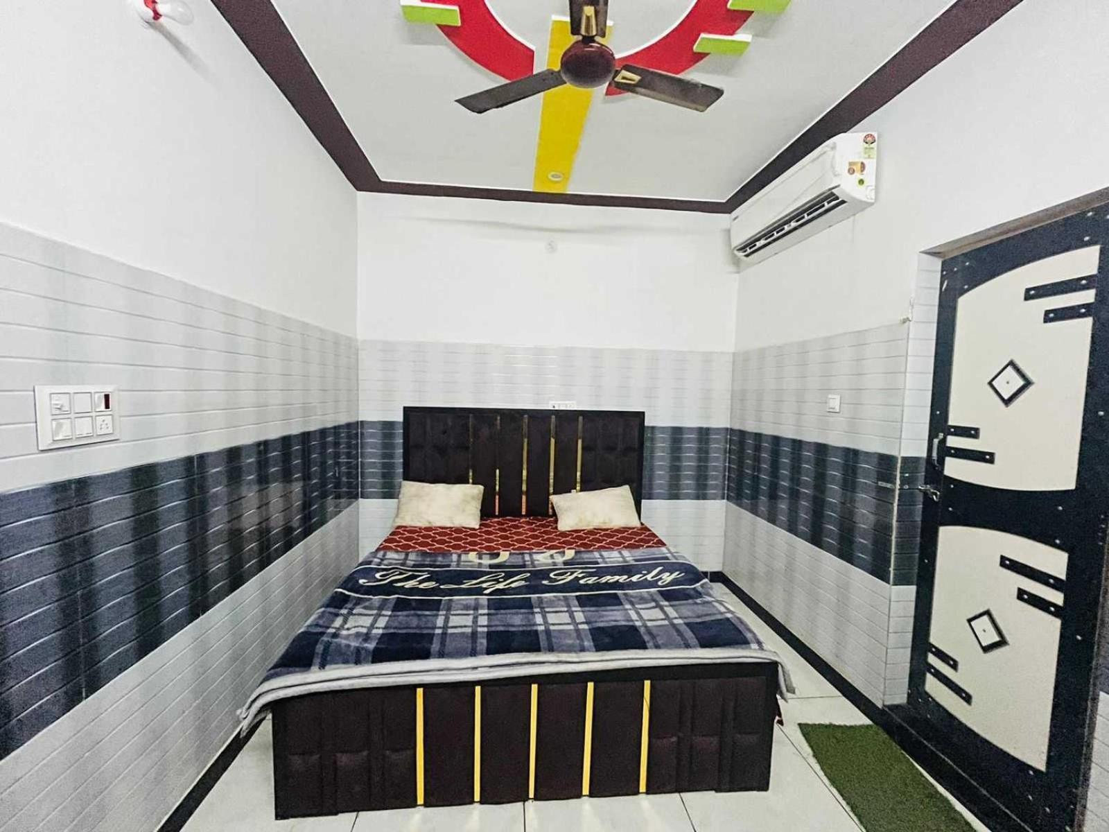 מיראט Spot On Hotel Masuri מראה חיצוני תמונה